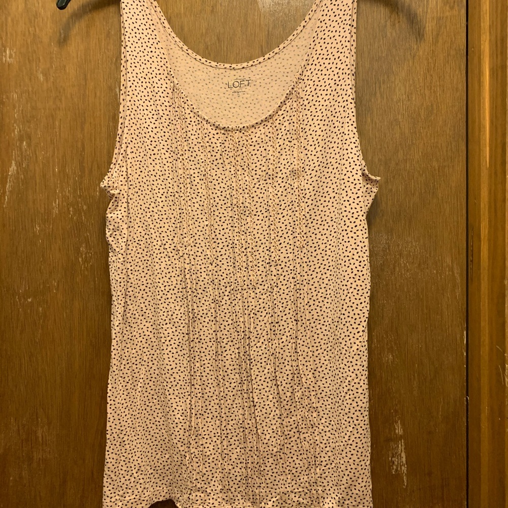 *Never Worn* LOFT sleeveless pink polka dot top